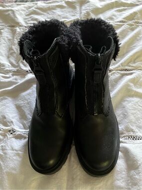 UGG Black Shearling-Lined Winter Zip Boots